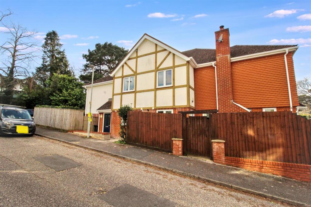 Main image of property: Uplands Mews, 36 Birchwood Court