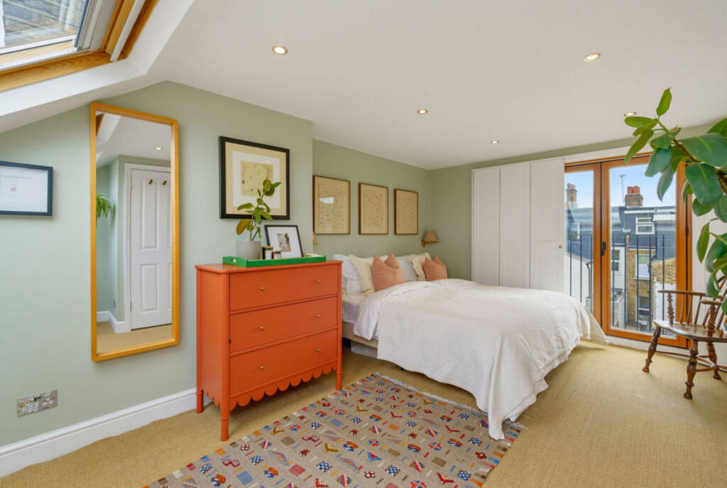 House in London, East Dulwich - More