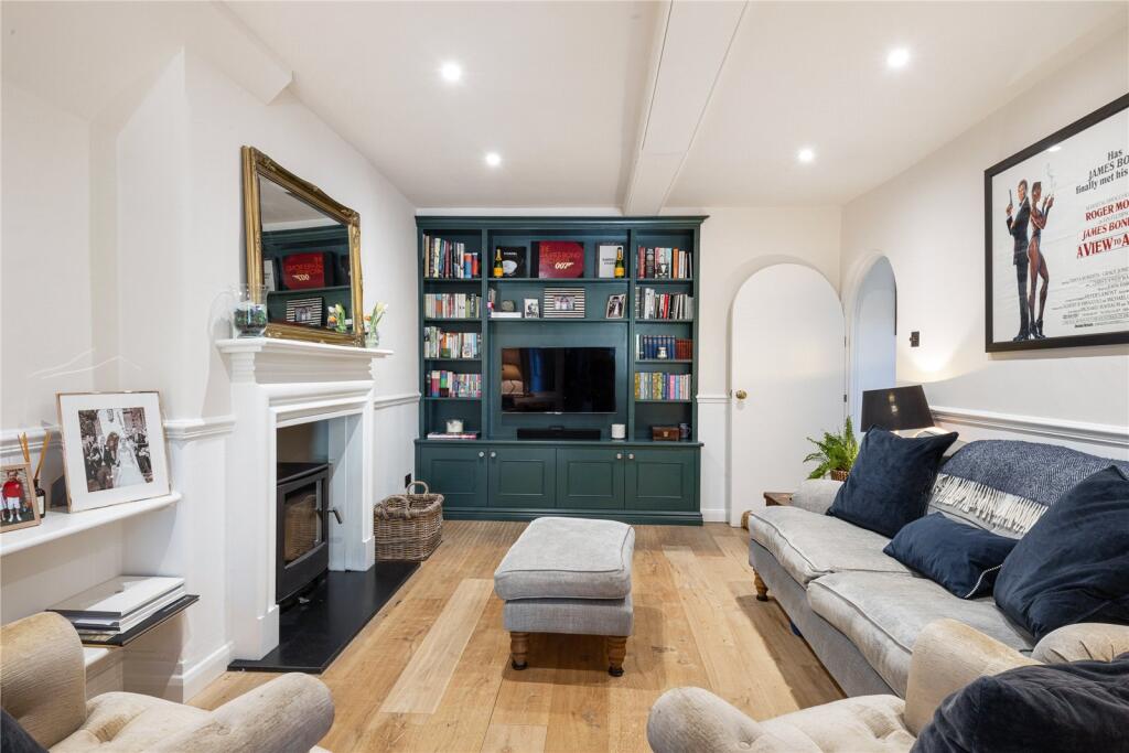 House in Guildford - View 4