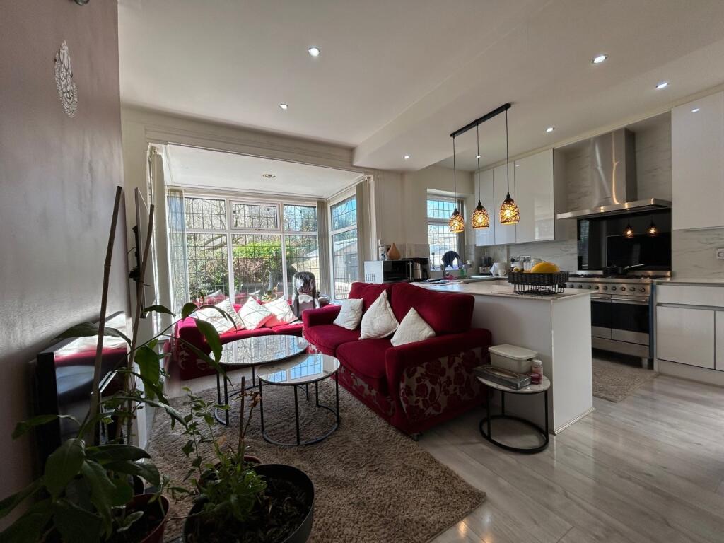 Additional image 7 of Moore Avenue, Bradford, BD6