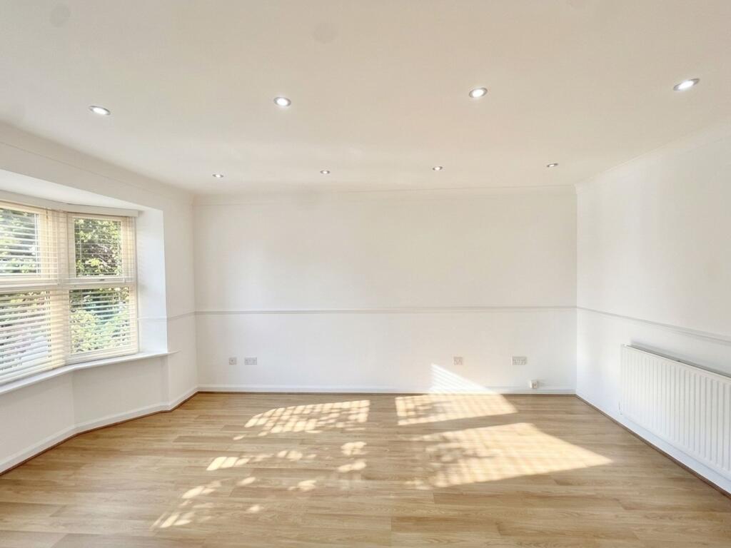 Poultney Close, Shenley, WD7 photo 4
