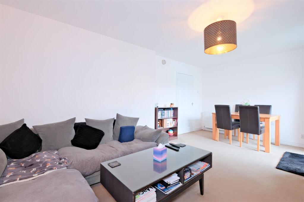Apartment in East Kilbride, Maxwellton, Calderwood - View 4