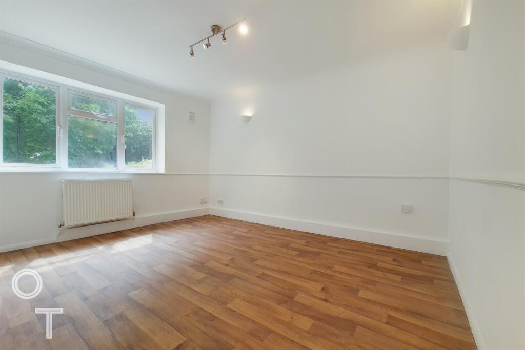 Apartment in London, Kentish Town - View 2