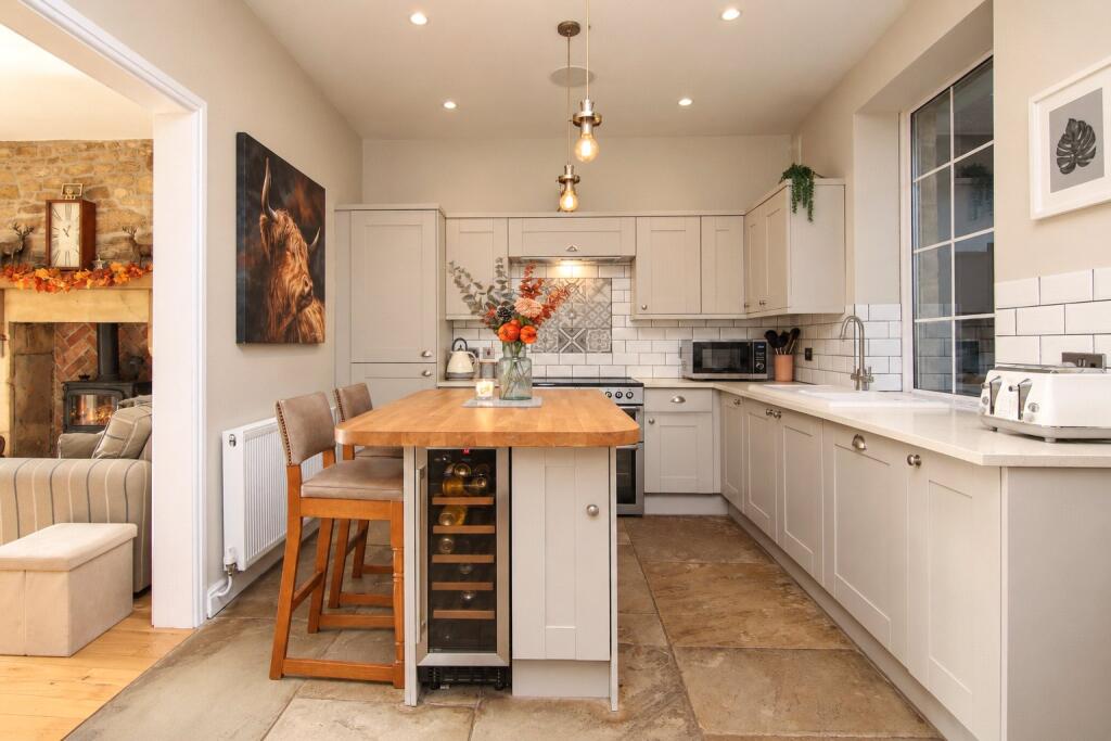 House in Bradford, Sutton - View 2