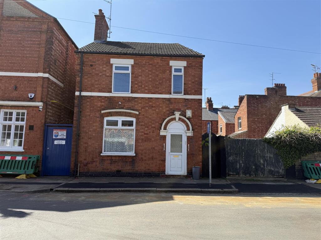 Main image of property: York Road, Kettering, Northants