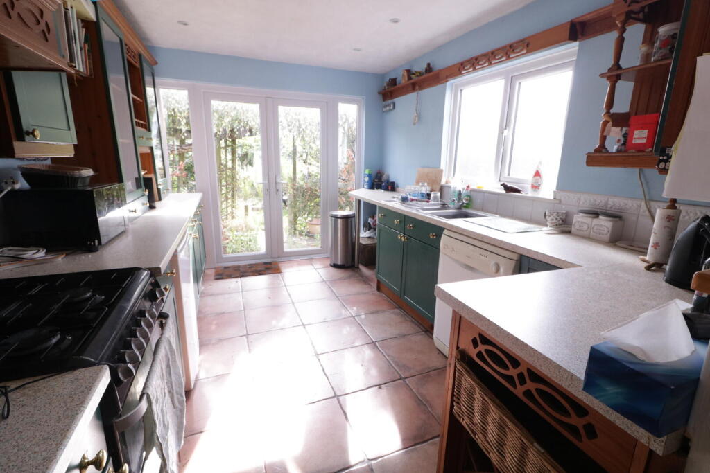 House in Southend-on-Sea - View 5