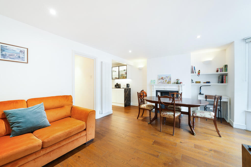 Main image of property: Minford Gardens, W14