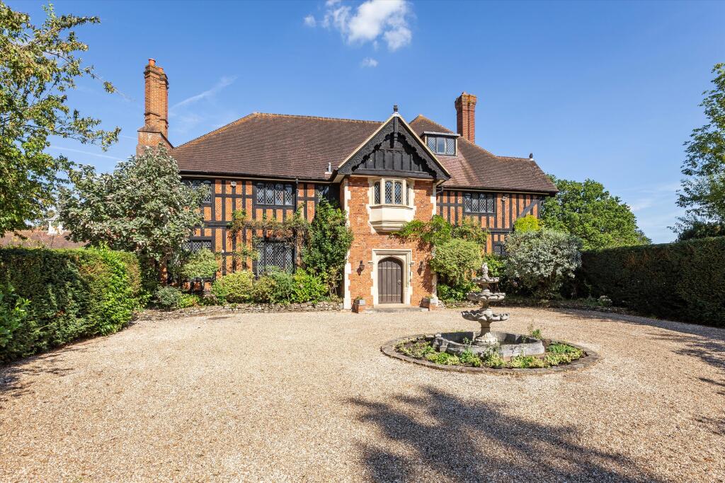 Main image of property: Worplesdon, Guildford, Surrey, GU3 3QG