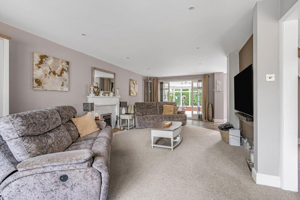 House in Woking, Surrey - View 2