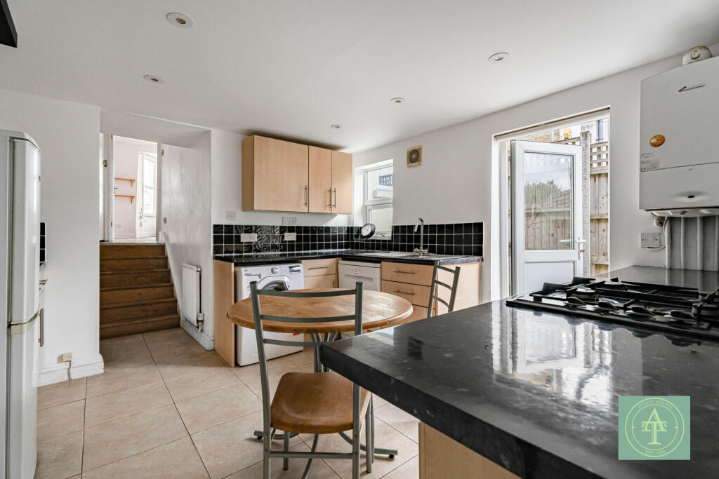 Apartment in London - More