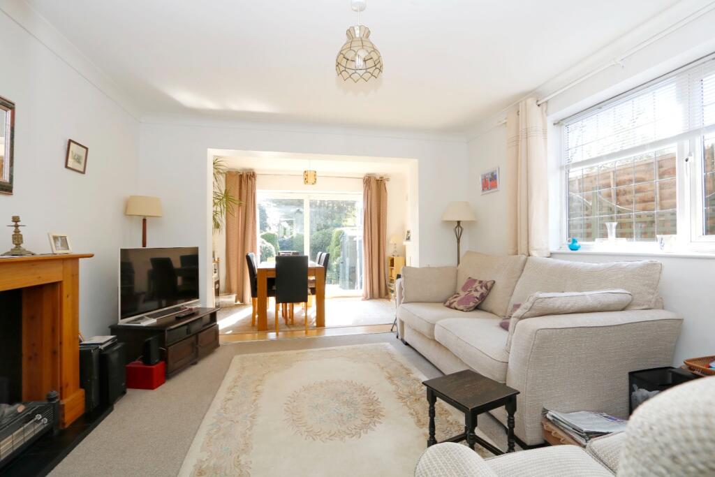 Seymour Road, Hadleigh, Essex photo 3