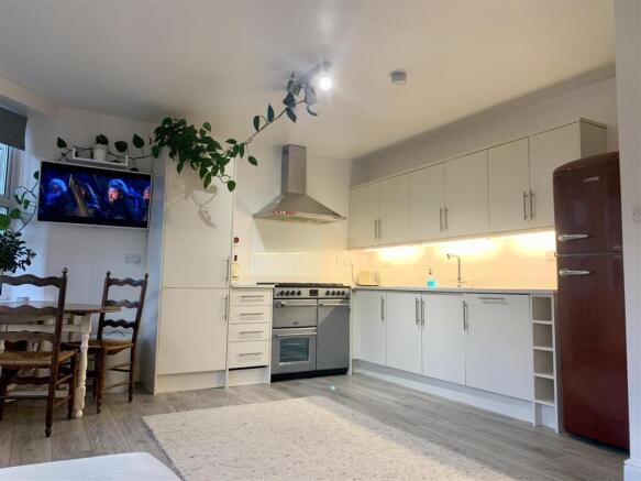 Kitchen .JPG