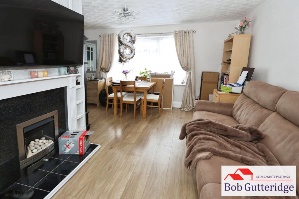 House in Stoke-on-Trent - View 3