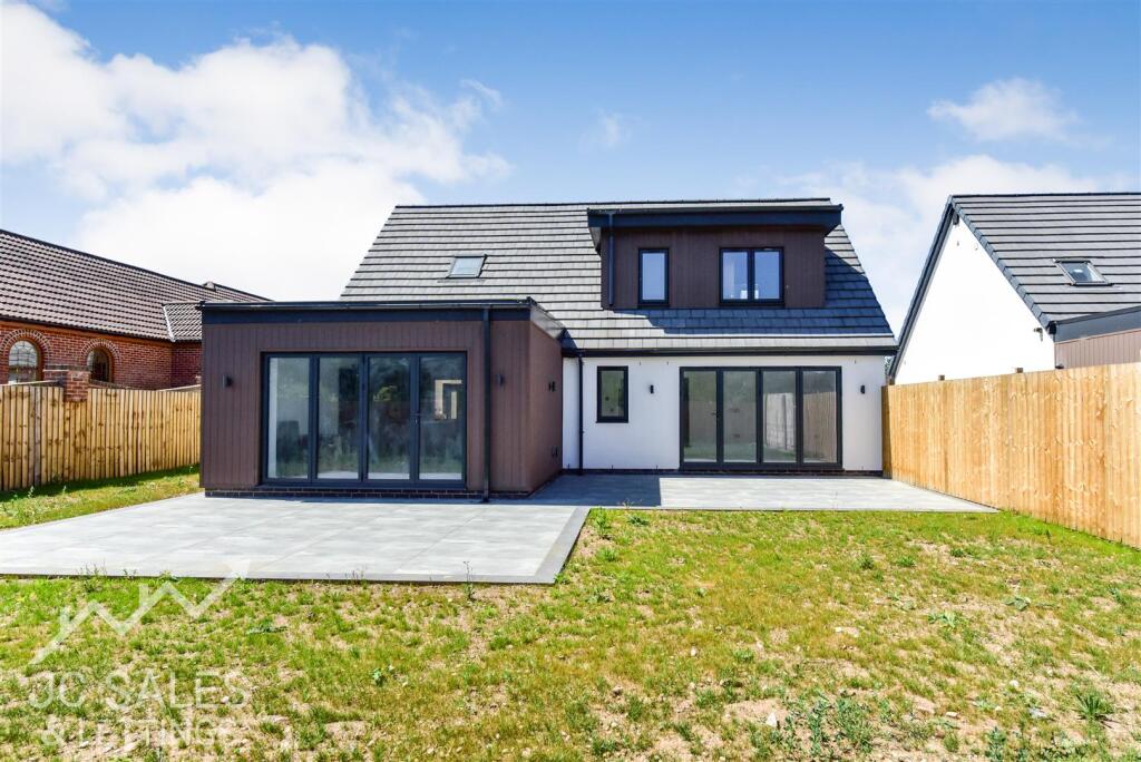 Main image of property: Holme Lea Gardens, Worksop