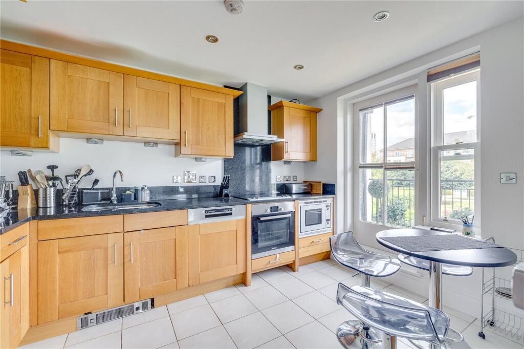 Apartment in London - View 3