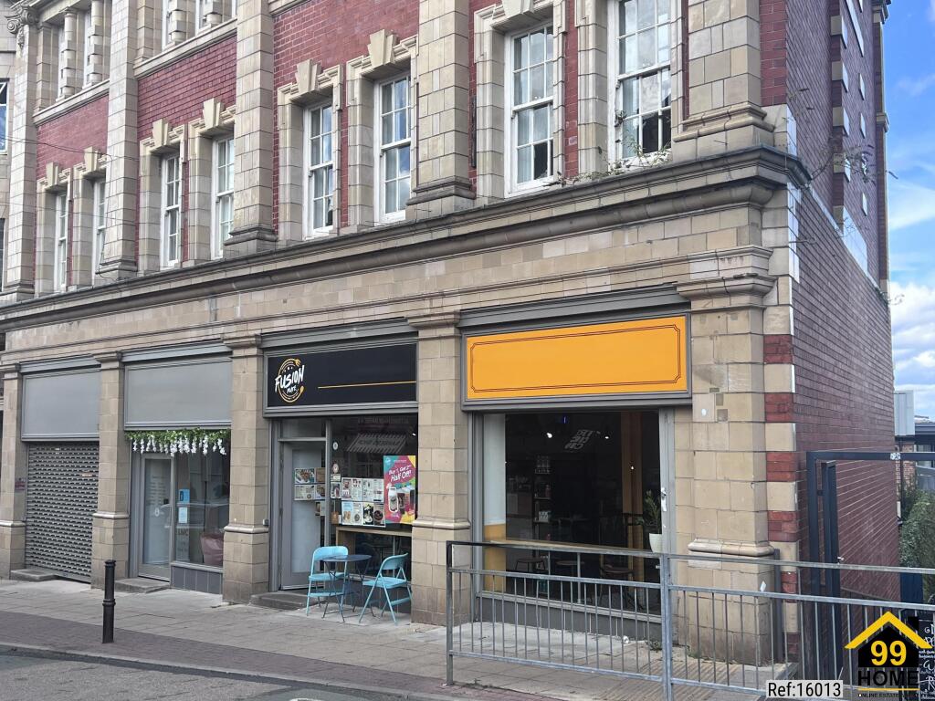 Main image of property: 15 Moss Lane, Altrincham, Cheshire, WA14