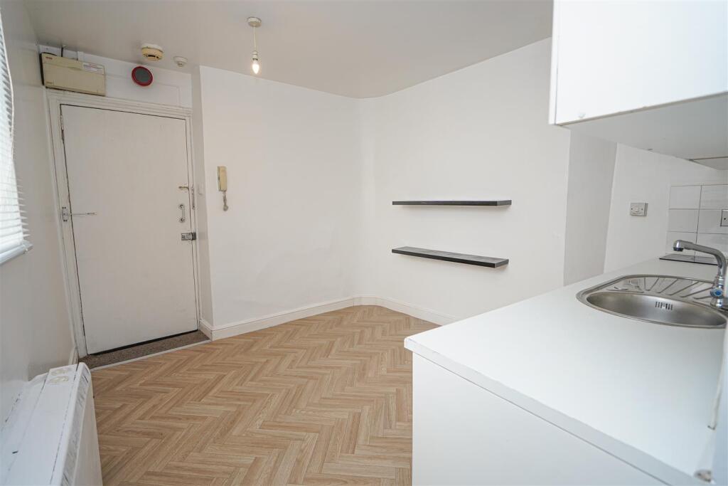 Apartment in Torridge, Appledore, Northam - View 4
