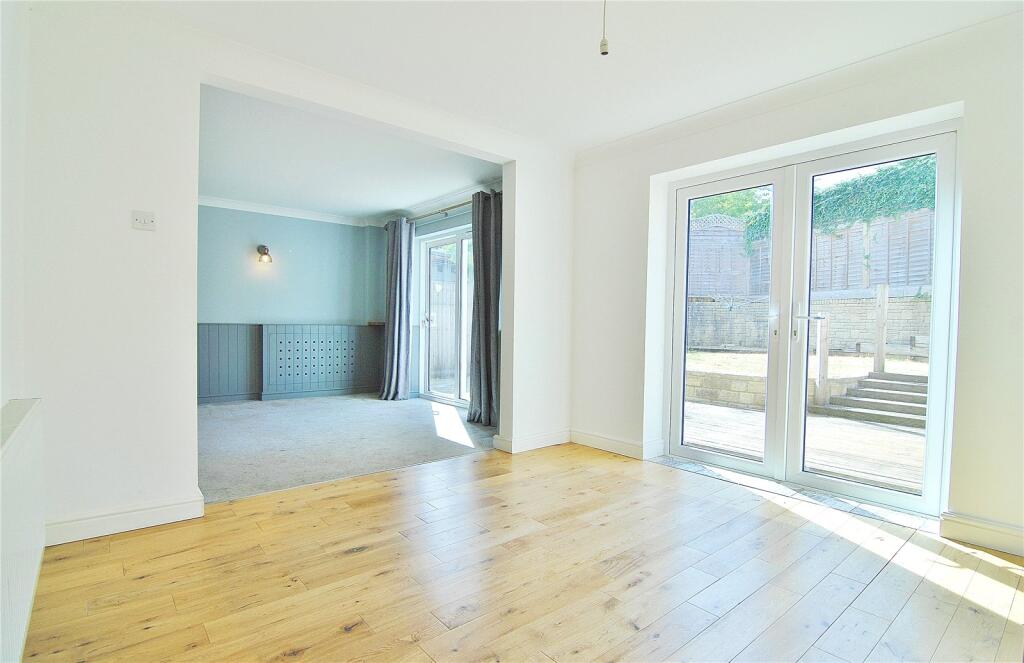 House in Stroud, Chalford - View 3
