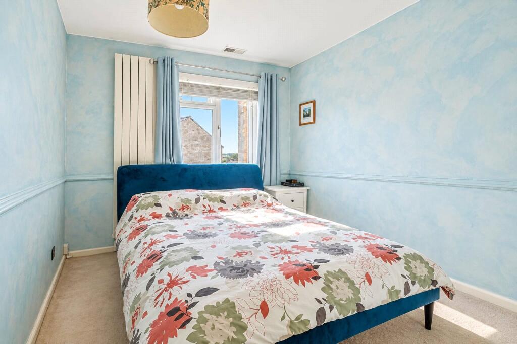 House in Luton - More