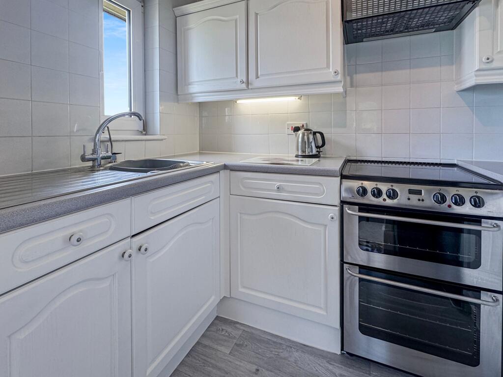 Apartment in Cowes, Isle of Wight - View 4