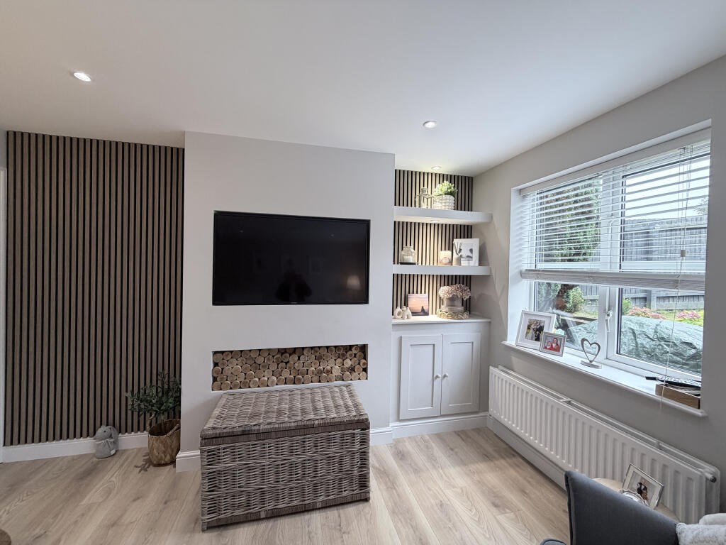 House in Church Village, Upper Church Village, Llantwit Fardre - View 5