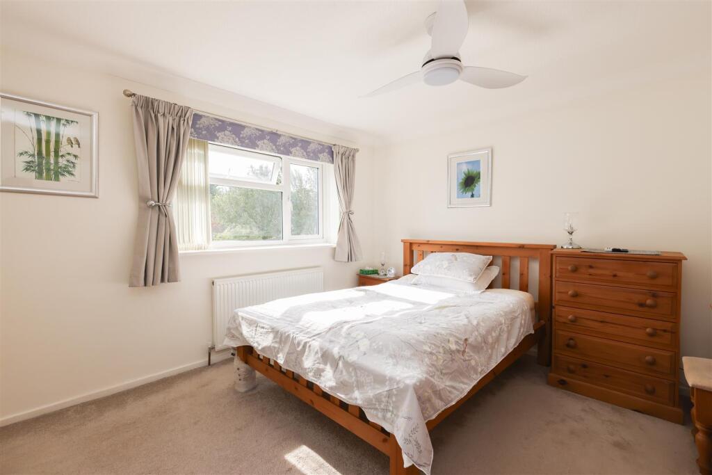 House in St. Leonards-on-Sea, Tilekiln - More