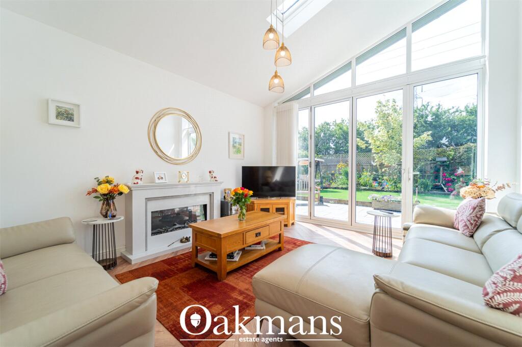 House in Bromsgrove, Stoke CP - More