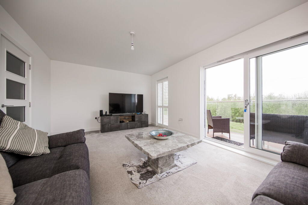 Elsanta Close, Tunbridge Wells photo 3