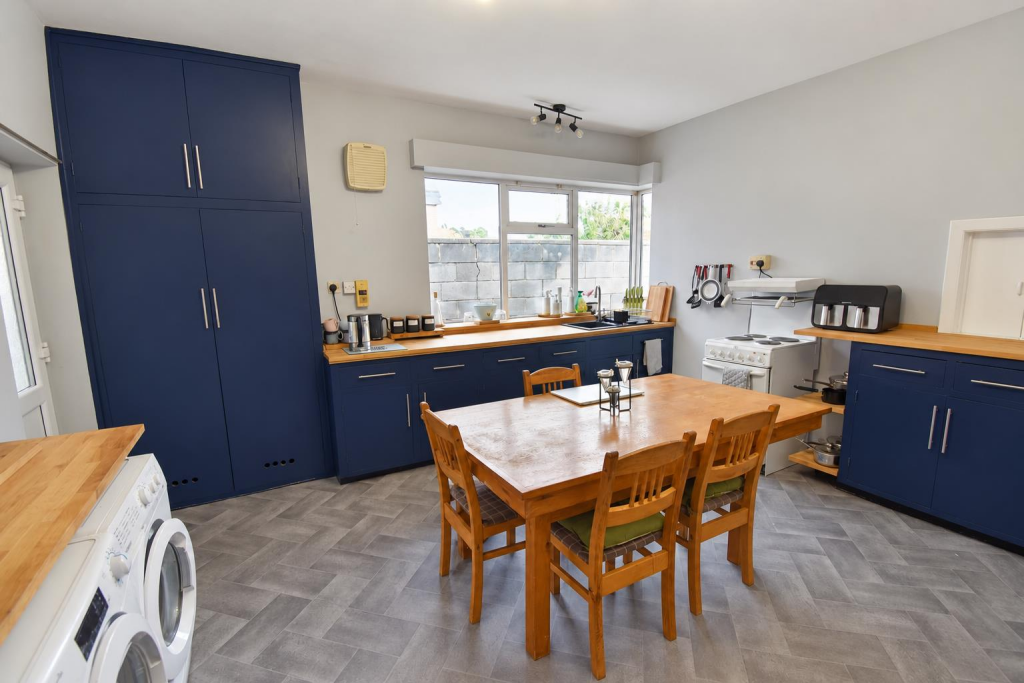 House in Ripley - View 2
