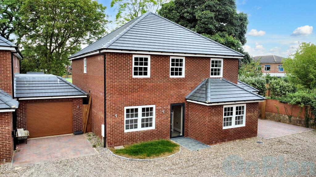 Main image of property: Montpelier Orchard, Montpelier Mews, High Street South, Dunstable, Bedfordshire