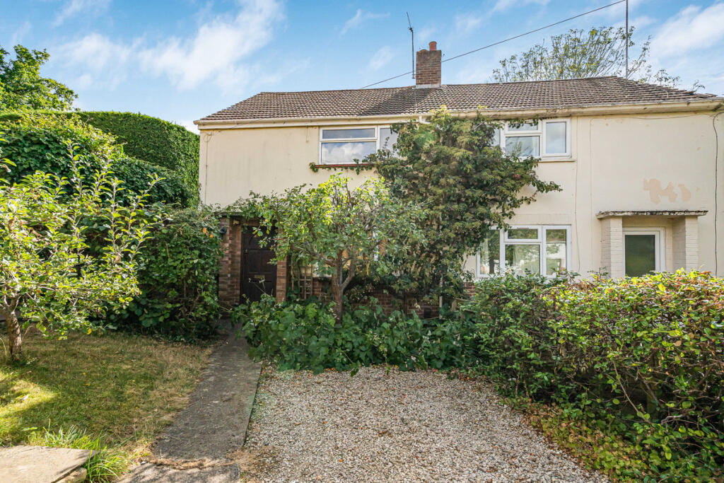 Main image of property: Queens Close, Botley, OX2