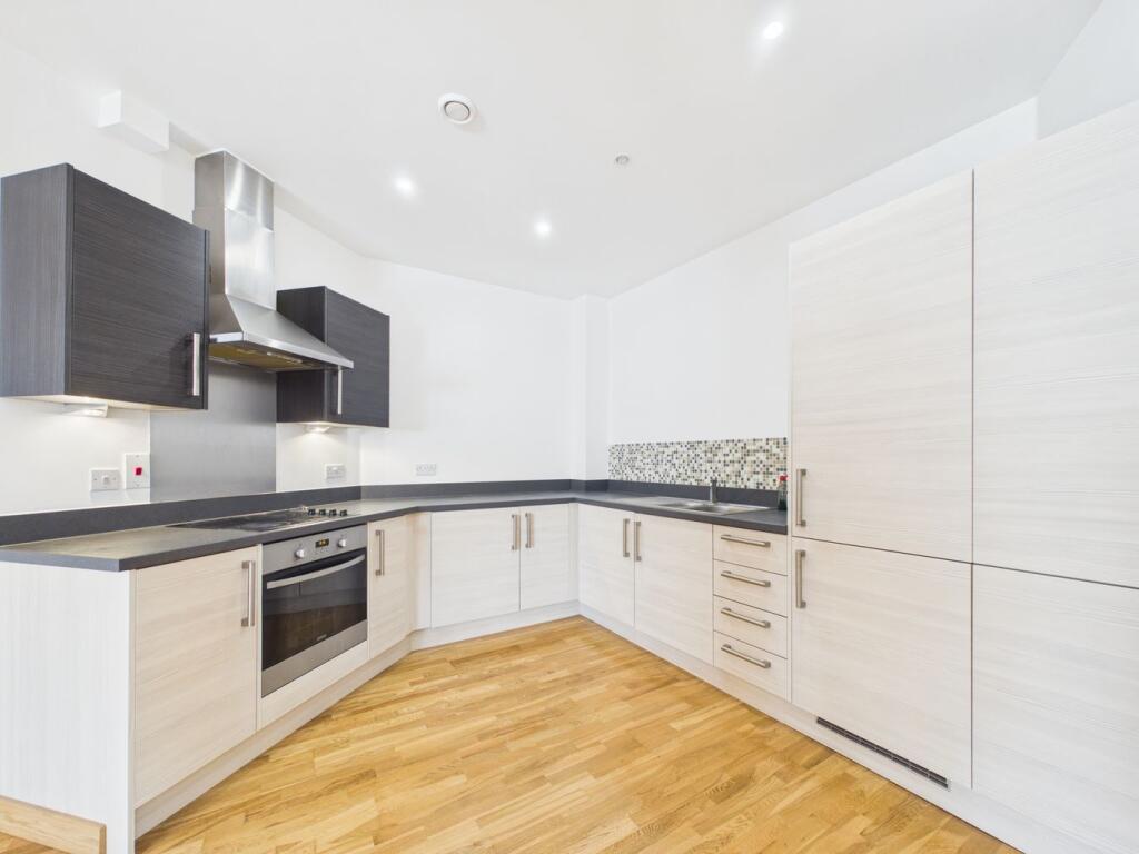 Apartment in Stevenage - View 3