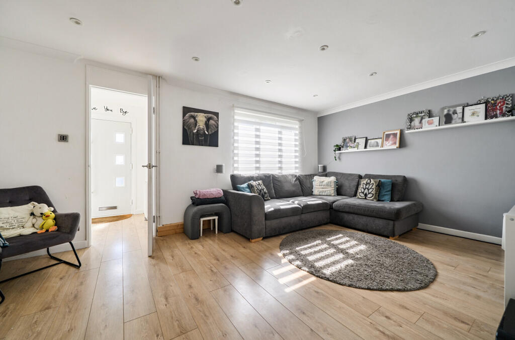 House in Reading, Wokingham - More