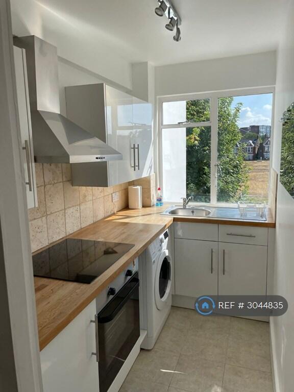 Main image of property: Pullman Court, London, SW2