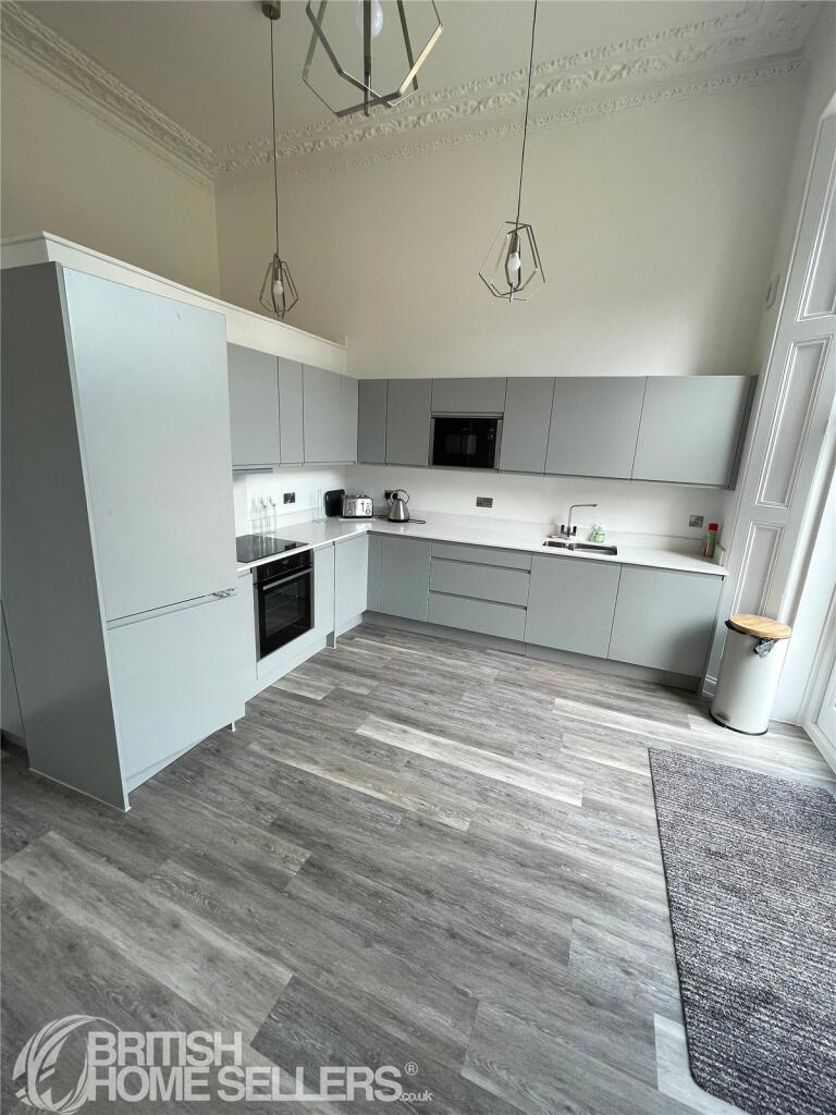Apartment in Torquay, Wellswood - View 2
