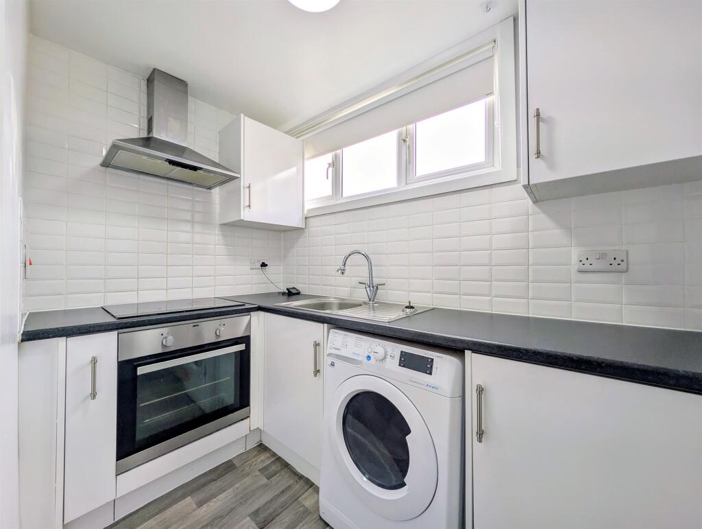 Warwick Road, Worthing photo 5