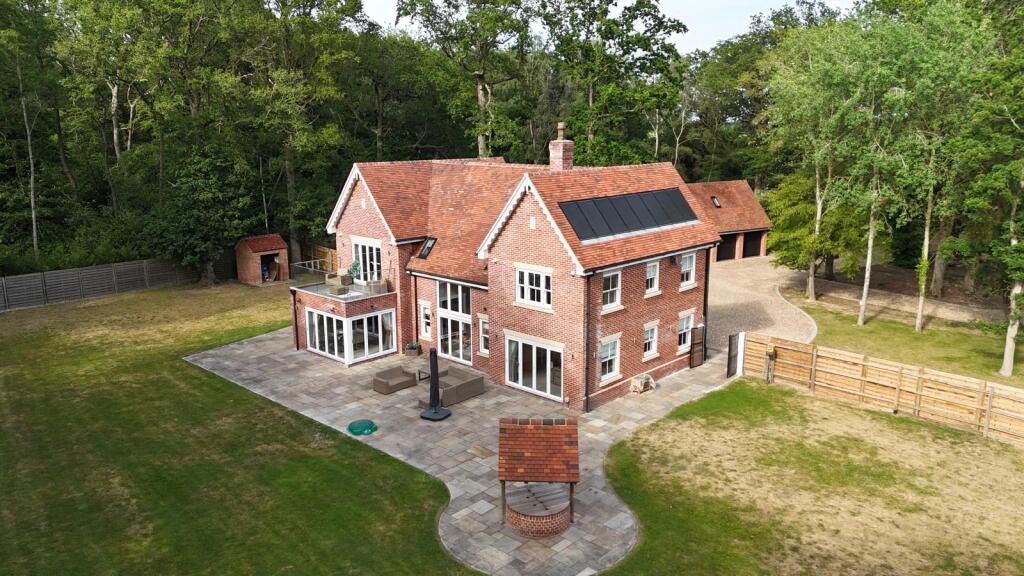 Main image of property: Stackwood Road, Polstead Heath, Hadleigh, CO6