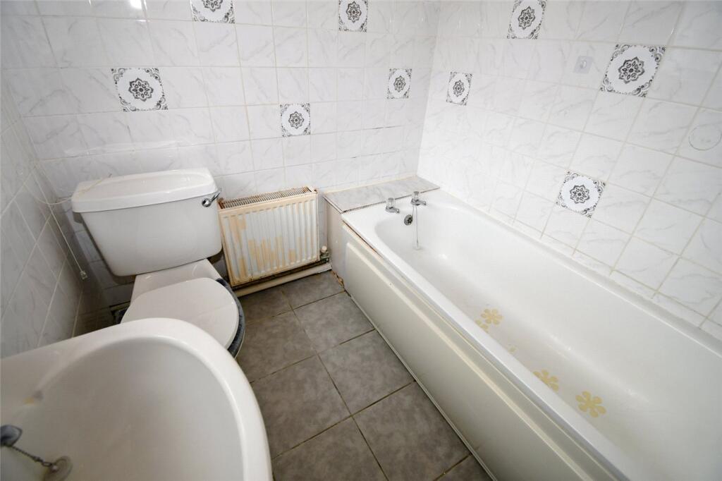 House in Birkenhead, Lower Tranmere - More