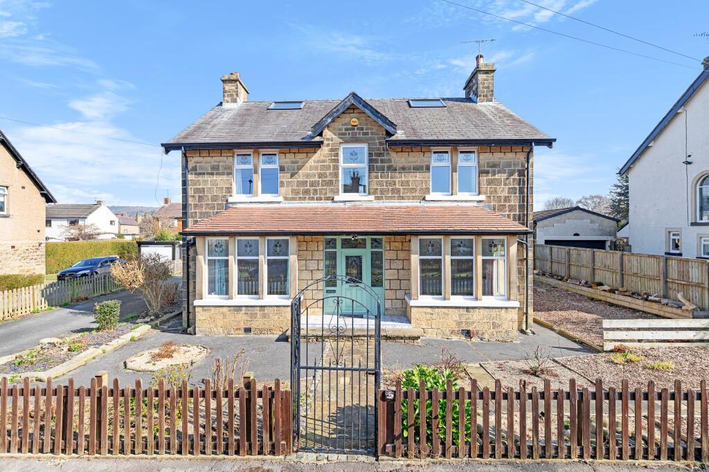 Main image of property: Holyoake Avenue, Bingley, West Yorkshire, UK, BD16