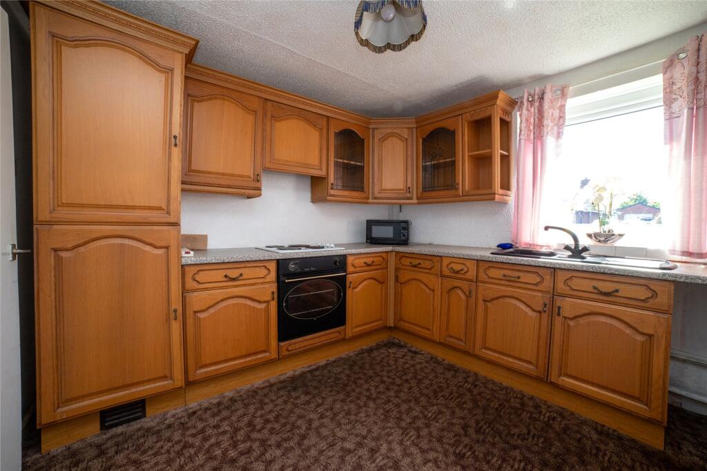 House in Ashfield, Sutton in Ashfield, Nottinghamshire - View 2