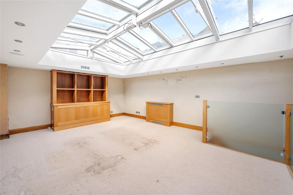 House in London - More