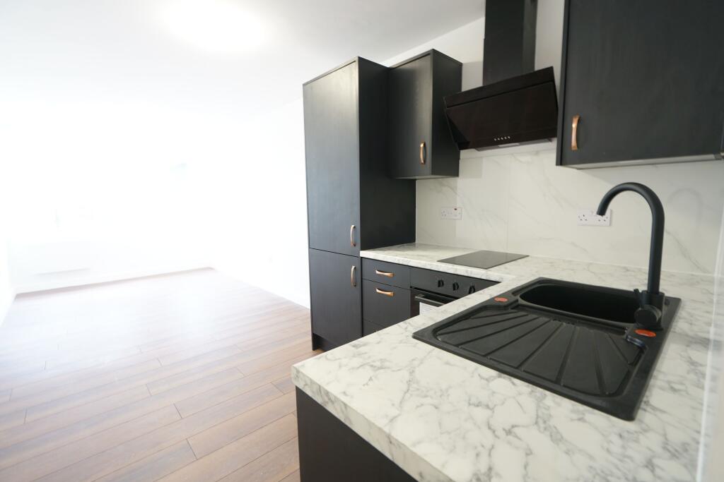 Main image of property: High Street, Grays