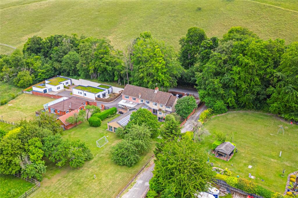 Main image of property: Dagnall Road, Whipsnade, Central Bedfordshire, LU6