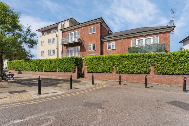 Apartment in Southall