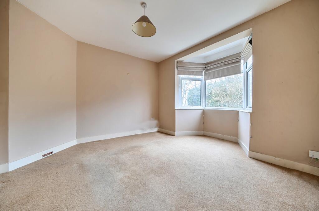 Marsham Lane, Gerrards Cross, Buckinghamshire, SL9 photo 4