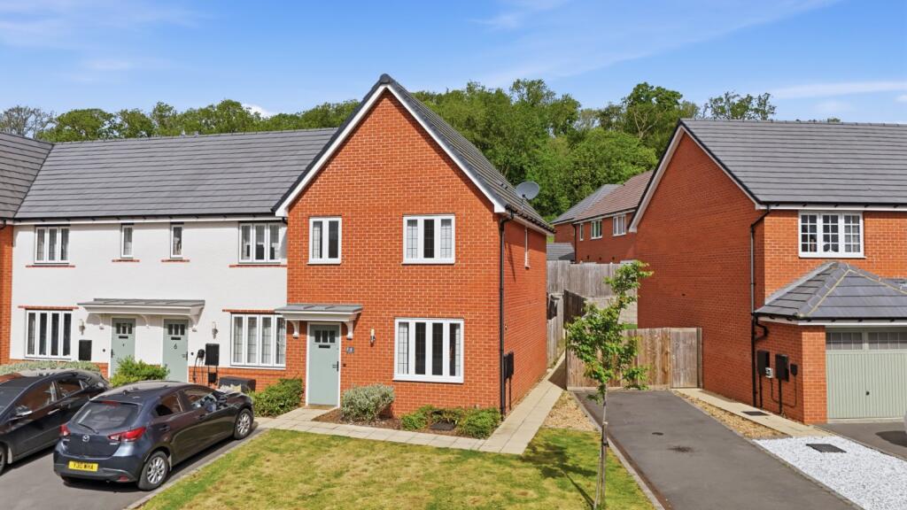 Main image of property: Marigold Close, Edwalton, Nottingham, Nottinghamshire, NG12
