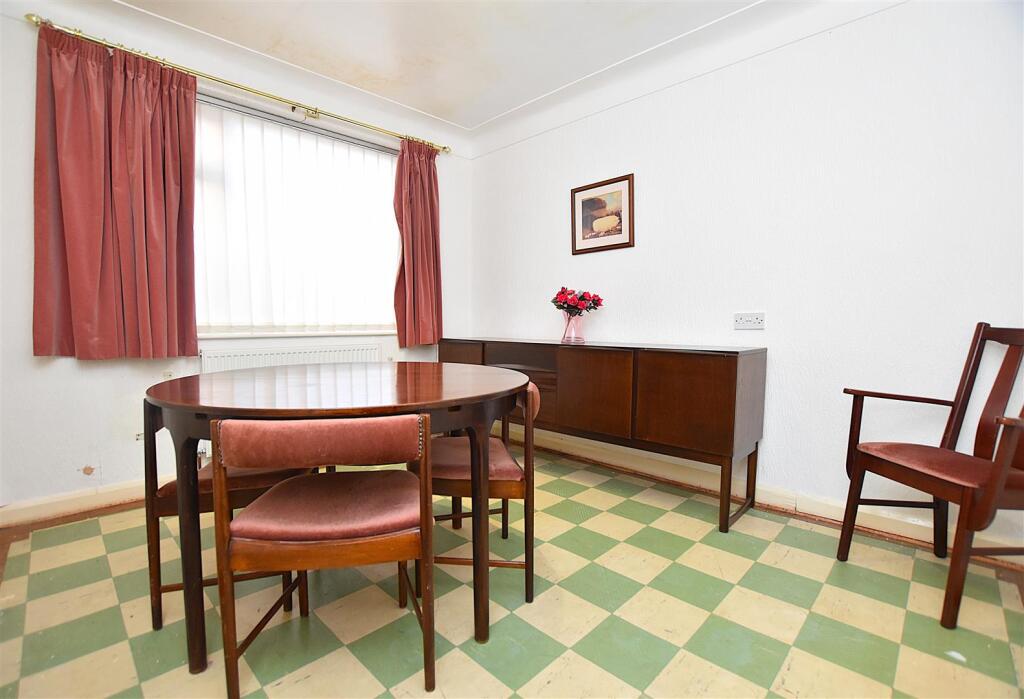House in Wrexham, Maesydre, Acton - More