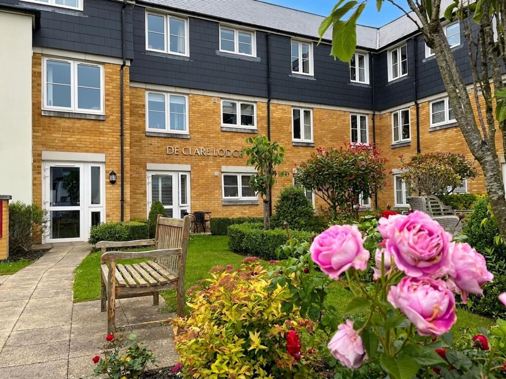 Main image of property: 15 De Clare Lodge, Cowbridge, Vale of Glamorgan CF71 7FR