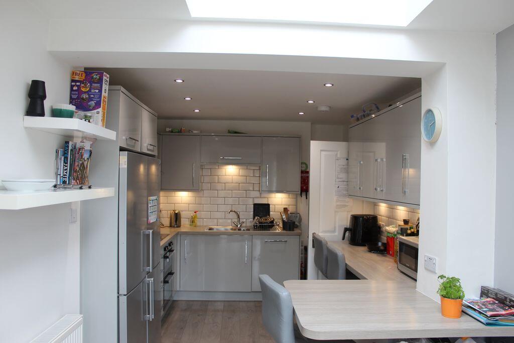 House in South Oxfordshire, Ladygrove, Didcot - More