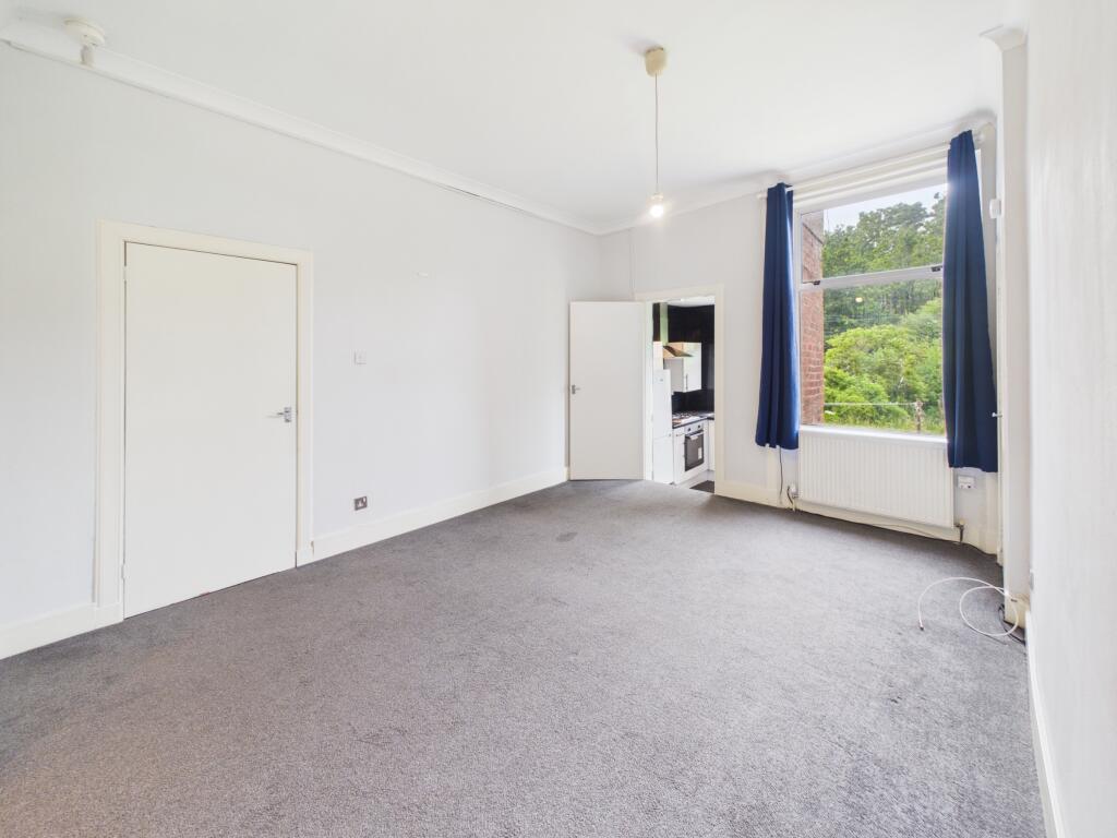 Apartment in Holytown, Wester Holytown - View 4